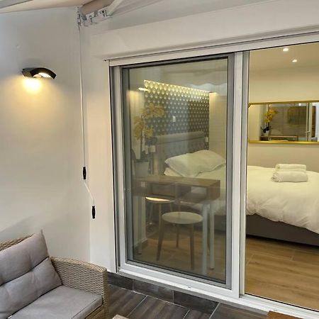 Hideaway Boutique Apartment Athena Bagian luar foto
